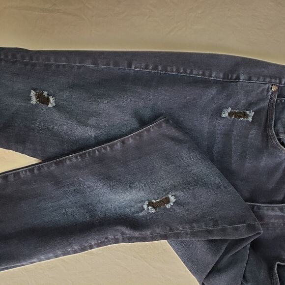 Cabi dark denim lightly distressed stretch skinny jeans size 6 - Picture 7 of 7